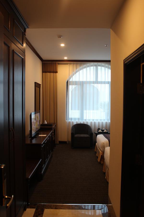 Hai Yen Luxury Hotel Cam Pha Bagian luar foto