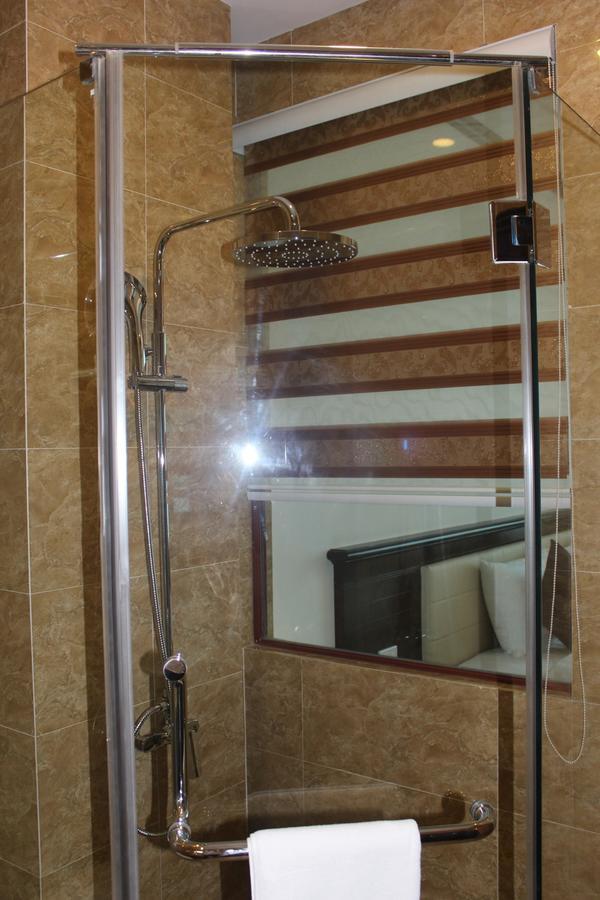 Hai Yen Luxury Hotel Cam Pha Bagian luar foto